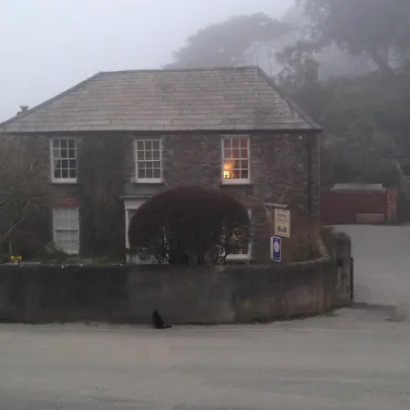Spring Gardens Bed & Breakfast Wadebridge