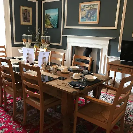 Spring Gardens 4*